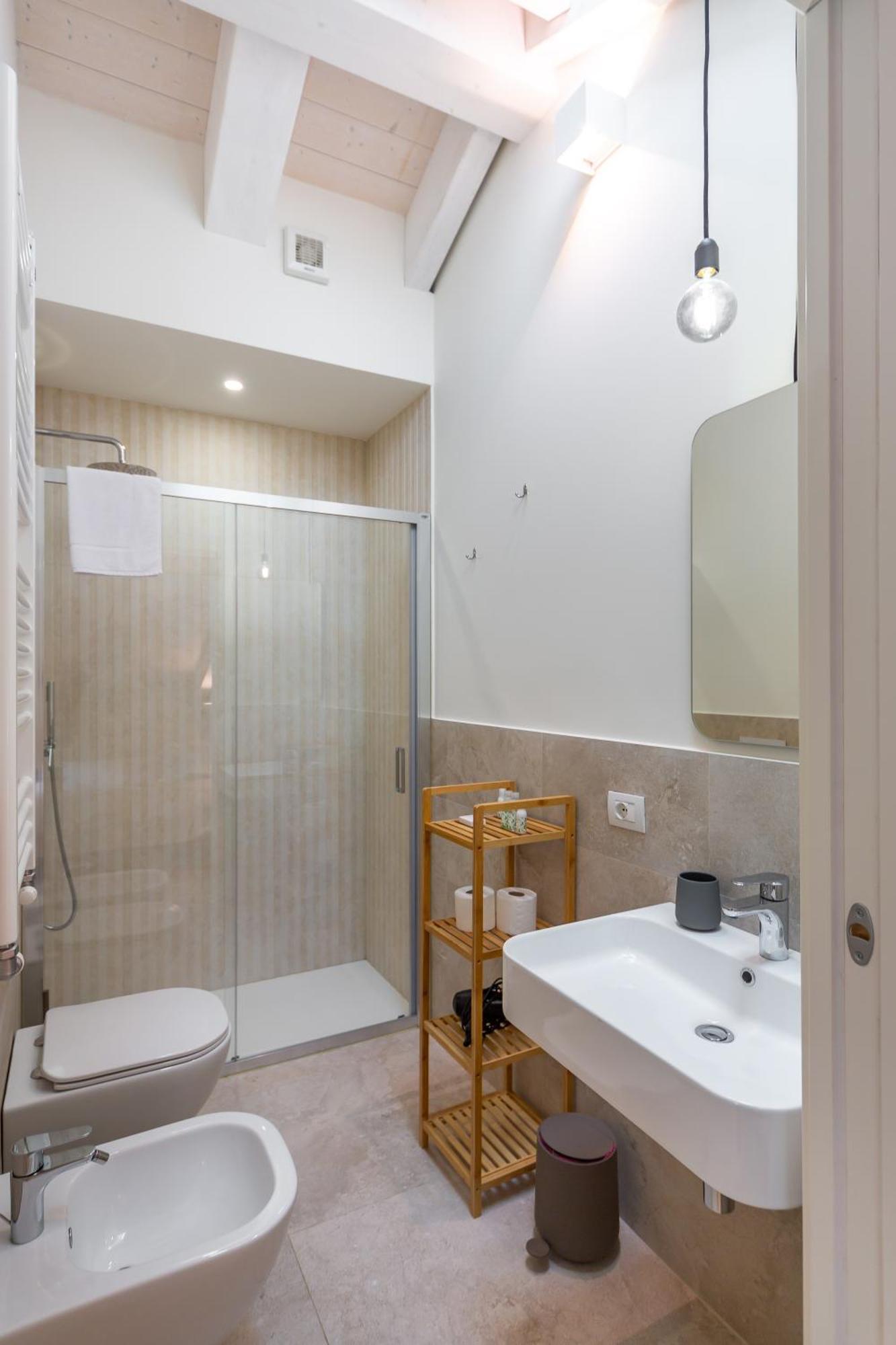 Apartament La Mansarda Di Sarpi Mediolan Zewnętrze zdjęcie